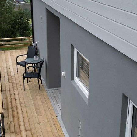 Stryn Stor Og Moderne Leilighet Bagian luar foto